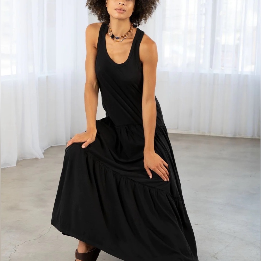 Splendid 100% cotton black casual long dress from Nordstroms w/ beautiful back.